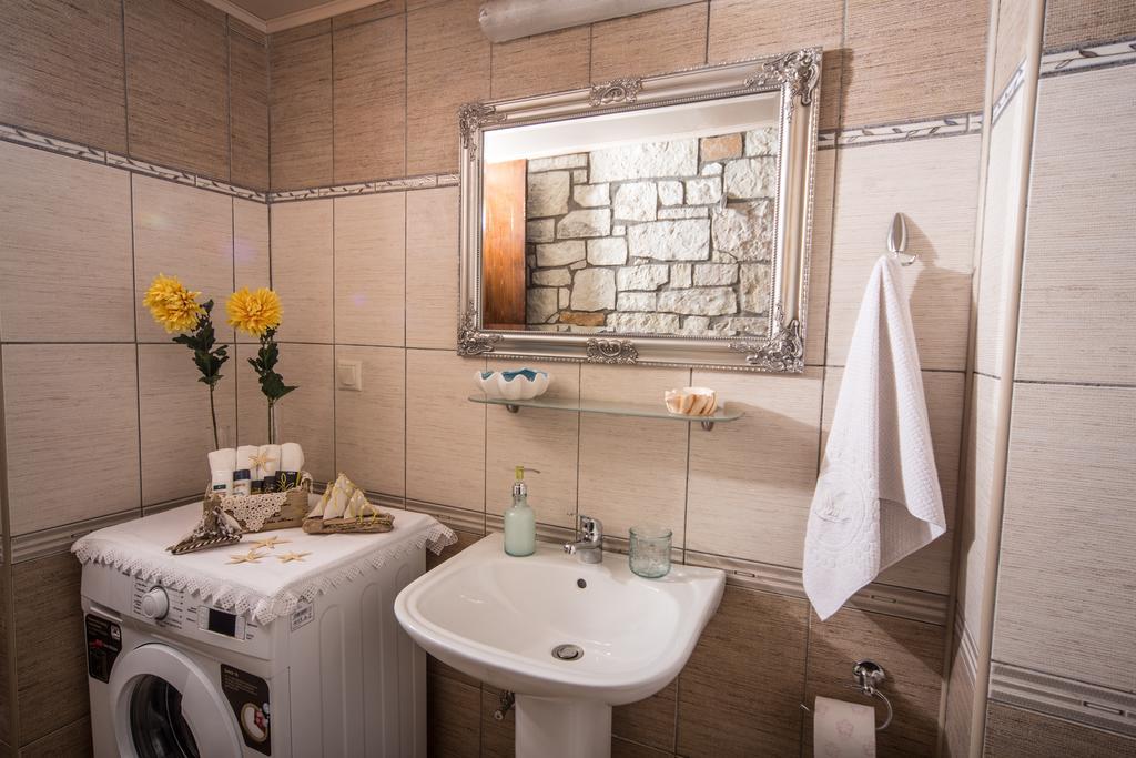 Villa Galanthus Lístaros Exteriör bild